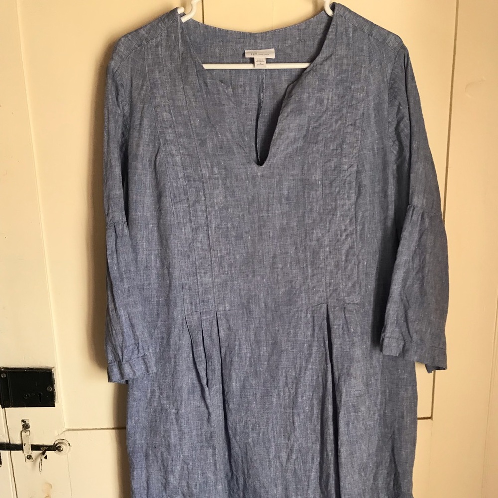 Linen dress